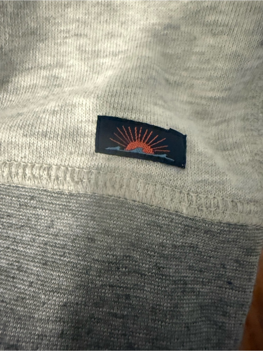 Faherty Men’s Heather Gray Crewneck Sweatshirt Size L - Picture 5 of 8